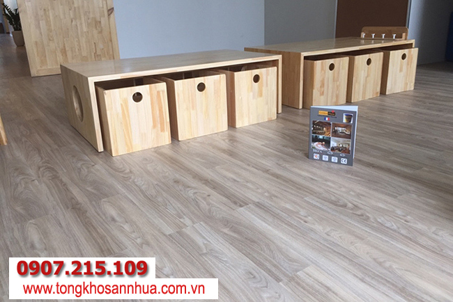 Thi công sàn nhựa trường mầm non Gia Đình Hạnh Phúc Thi công sàn nhựa trường mầm non Gia Đình Hạnh Phúc