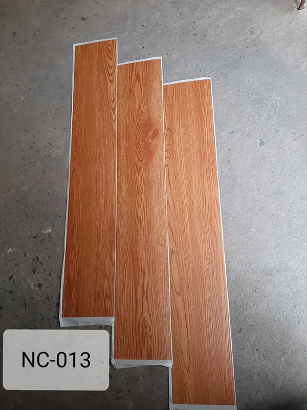 Sàn nhựa giả gỗ tự dán NC-013