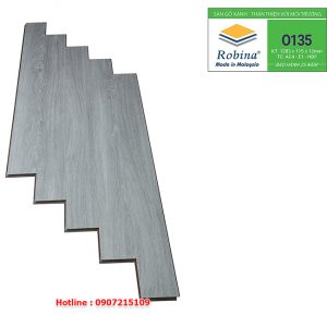 Sàn gỗ Robina 12mm bản nhỏ O135