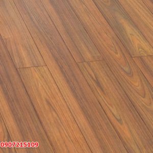 Sàn gỗ Robina 12mm bản nhỏ T12