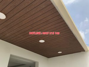 Giá thi công sàn gỗ nhựa ngoài trời