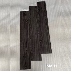 Sàn nhựa bóc tự dán 11