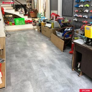 Sàn nhựa Kosmos đế cao su SPC5006